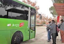 Parada de autobuses en la Universidad Europea campus de Villaviciosa de Odon noviembre 2023