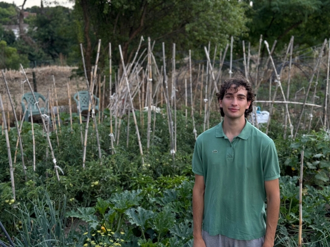 Alejo Delgado: "la identidad de los villaodonenses estaba marcada por estos lugares que ya no existen" (AUDIO) Alejo Delgado en las huertas detrás del Forestal, en Villaviciosa de Odón
