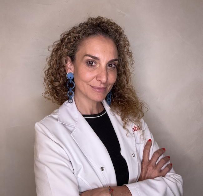 Polinucleótidos: el tratamiento compatible con el verano que mejora la piel La Dra. Ana Beltrán, especialista en medicina estética y divulgadora de Croma.