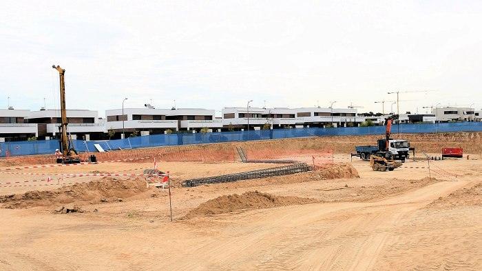 Comienza la construcción de 190 viviendas públicas municipales en Villaviciosa de Odón, las primeras desde 2011 Obras de construcción de 190 viviendas públicas en Villaviciosa de Odón julio 2025