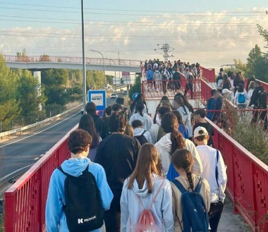 Alumnos del IES Calatalifa de Villaviciosa de Odón octubre 2025
